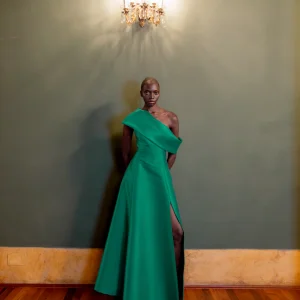 Nuova Collezione Abito lungo in mikado con scollo asimmetrico ELISABETTA DORI